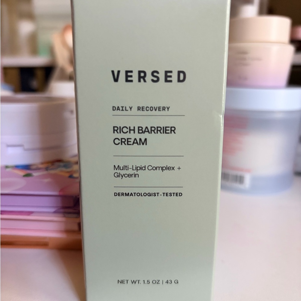 Daily Recovery Rich Barrier Cream – Hydrating Face Cream (Light Green)